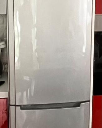 Frigo hotpoint Ariston libera istallazione