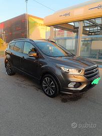 ford kuga st line