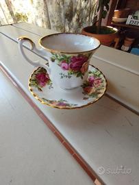 Set 12 tazzine Royal Albert "Old Country Roses"