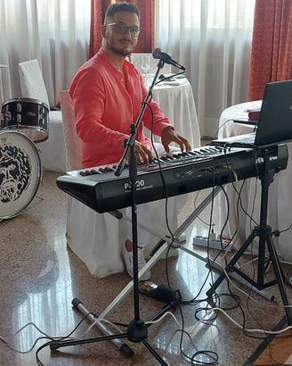 Eventi musicali Tastierista cantante dj set