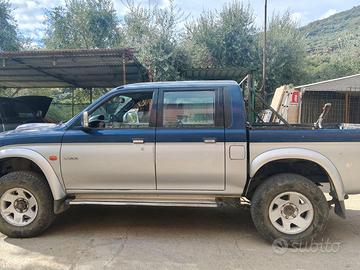 Mitsubishi L200 - diesel - cabina allungata