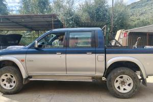 Mitsubishi L200 - diesel - cabina allungata
