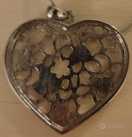Collana con ciondolo a forma di cuore