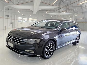 VOLKSWAGEN PASSAT VARIANT 2.0 TDI SCR EVO 110KW EX