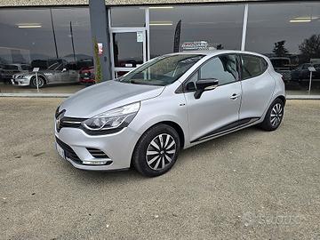 Renault Clio dCi 90 CV 5 Moschino Intens