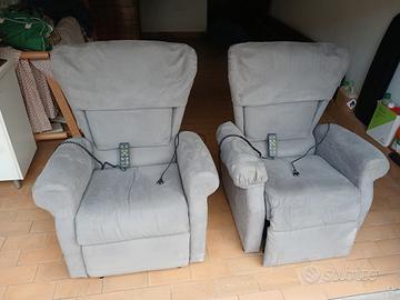 2 POLTRONE  RELAX MOTORIZZATE  e MASSAGGIO elettr.