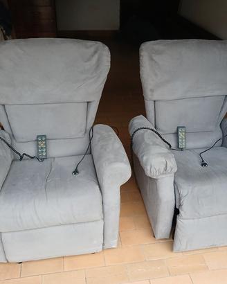 2 POLTRONE  RELAX MOTORIZZATE  e MASSAGGIO elettr.