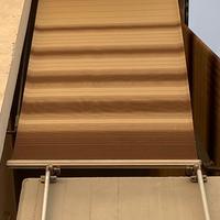 Tenda da sole avvolgibile usata