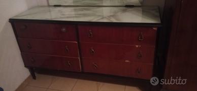 Comò anni 50 in discreta condizione 