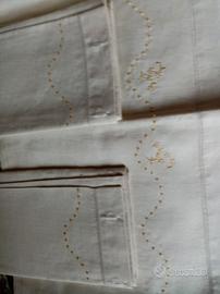 Lenzuolo matrimoniale di lino ricamato a mano