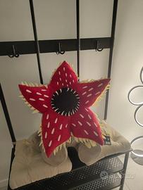 Peluche originale Demogorgone di Stranger Things