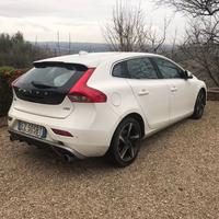 Volvo v40 r-design 2015 1.6 diesel automatico