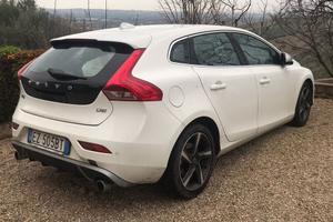 Volvo v40 r-design 2015 1.6 diesel automatico