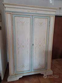 Armadio guardaroba artigianale, dipinto a mano
