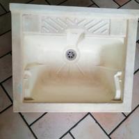 Lavabo in Plastica. 