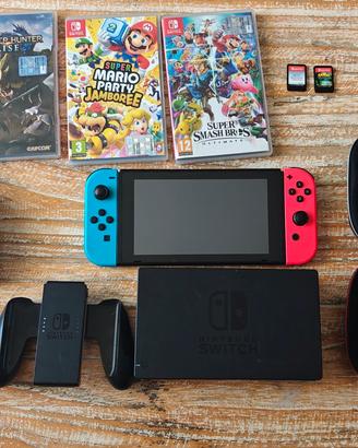 Nintendo switch + 5 giochi e accessori