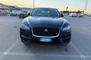 Jaguar F pace