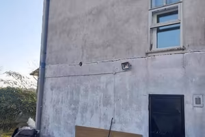 Immobile in asta di 266 m² con 5 locali e box auto