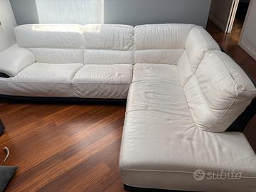 divano in pelle chateaux D’ax 270X210