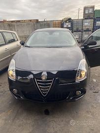 Ricambi muso motore alfa romeo giulietta 940a3000