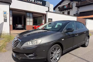 LANCIA Delta 1.8 Di Turbo-Jet Sportronic Platinu