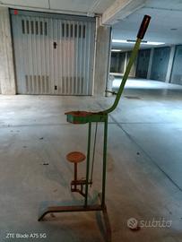 Tappatrice per tappi di sughero