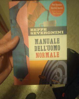 Libro manuale dell' uomo normale Beppe Severgnini 