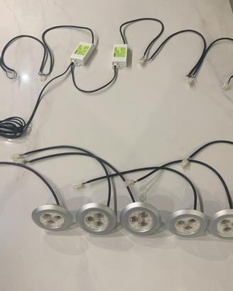 Kit 6 faretti Slim Led luce calda con alimentatore