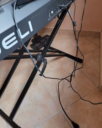 tastiera musicale professionale 