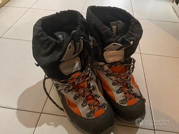 Bestard canyon guide