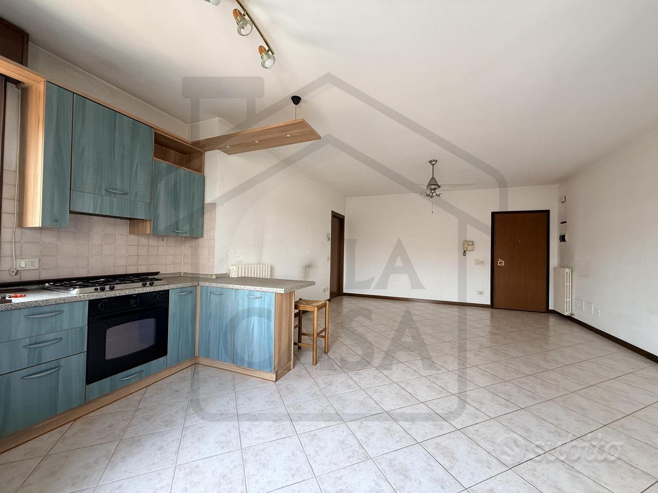 LUMINOSO DUPLEX IN CENTRO - Vista 3