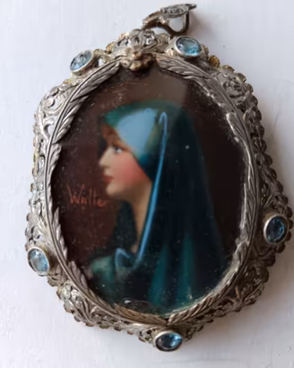 Medaglione antico con miniatura Madonna