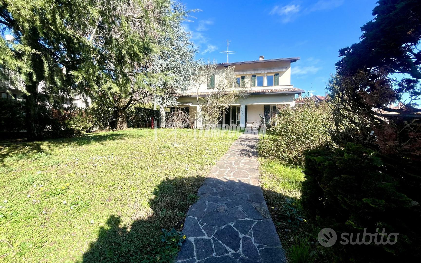 ESCLUSIVA VILLA SINGOLA A MOZZO - Vista 2