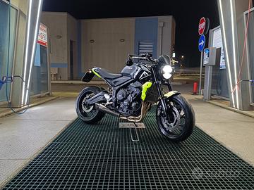 Triumph trident 660