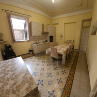 Vende Appartamento 4 locali piu' bagno