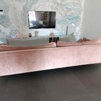 splendido divano calligaris e parete caccaro