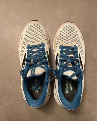 Brooks Adrenaline GTS23 size 42
