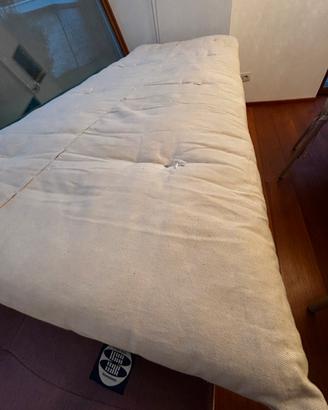 FUTON  Linn Sui