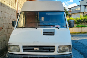 Furgone fiat Iveco Dayli