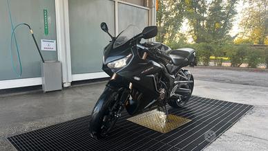 CBR 650r
