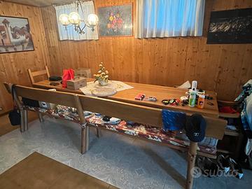 Tavolo grandi dimensioni