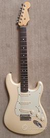 Fender Stratocaster Deluxe Olympic Pearl 2011