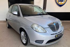 Lancia Ypsilon 1.2 Argento NEOPATENTATI