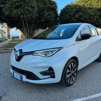Renault Zoe Intens R135, batteria di proprietà
