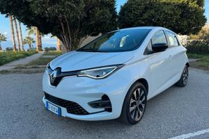 Renault Zoe Intens R135, batteria di proprietà