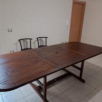 Tavolo  in legno  .Acacia 