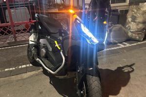 Xadv 750