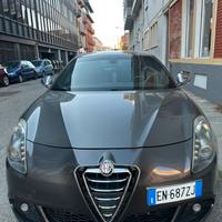 Alfa Romeo Giulietta Distinctive 1.4 turbo GPL