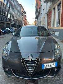 Alfa Romeo Giulietta Distinctive 1.4 turbo GPL