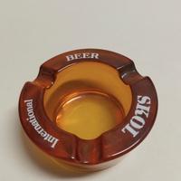posa accendere pubblicitario birra beer skol